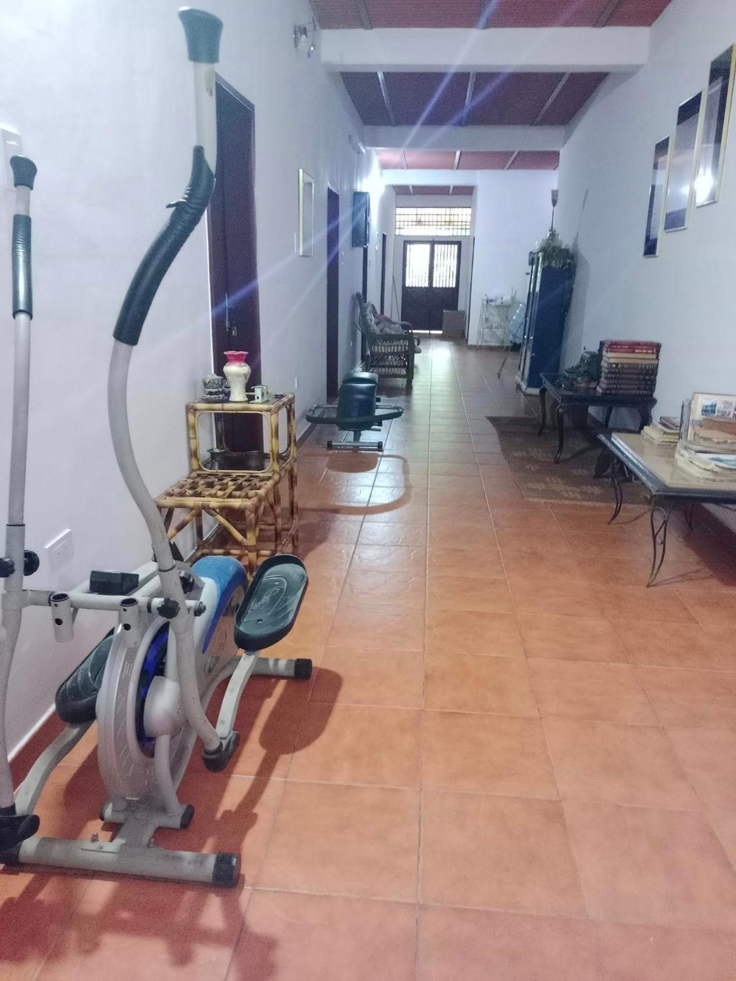 Donde Rafa Hotel Maracay Bagian luar foto